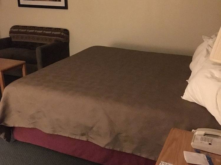 Hotel Moose Lake Lodge & Suites