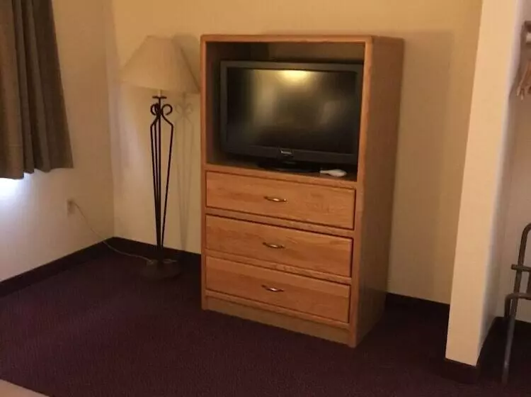 Hotelli Moose Lake Lodge & Suites