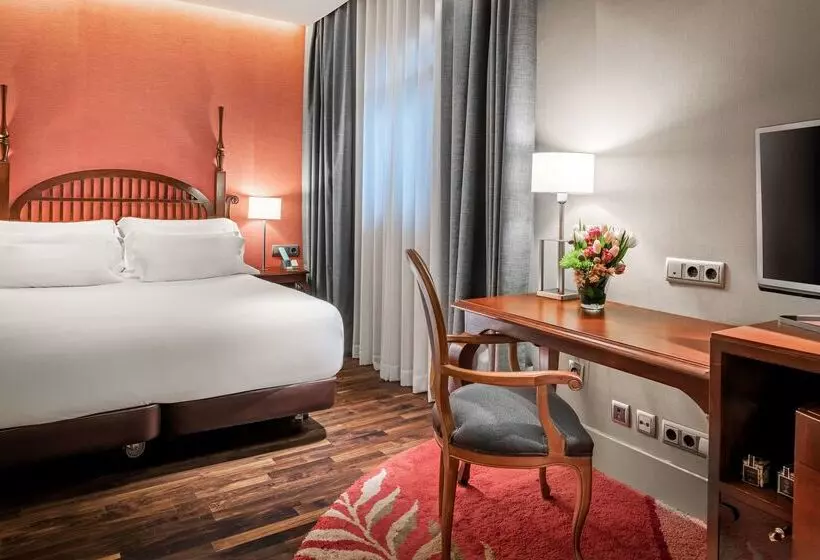 هتل NH Collection Madrid Paseo Del Prado