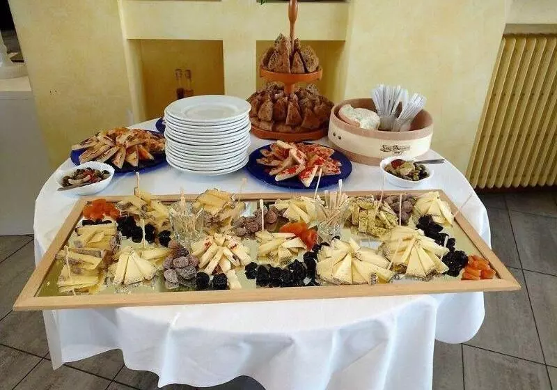 Отель Nuova Italia