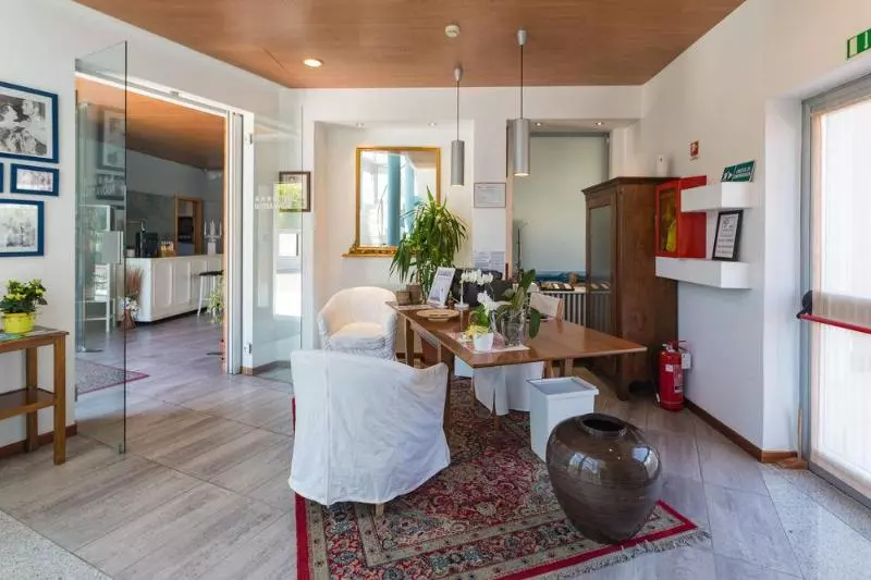 Отель Nuova Italia