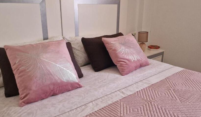 בית מלון כפרי Parque Don Jose Apartment