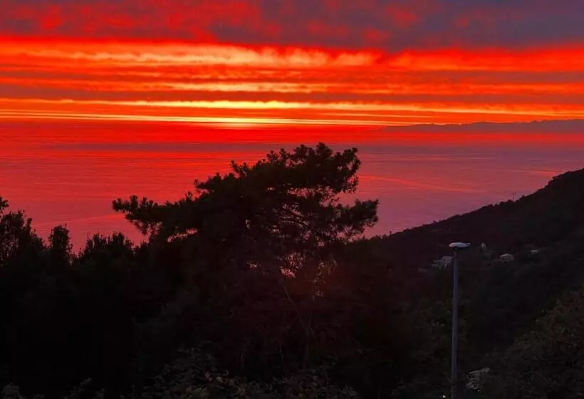Hotelli Meri 1956 Locanda E Cucina