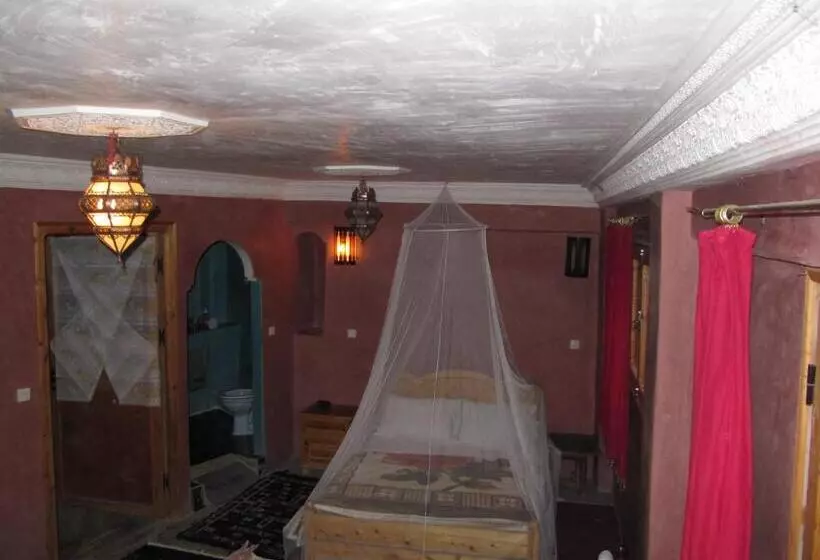 ホテル Auberge Des Cavaliers Du Todra
