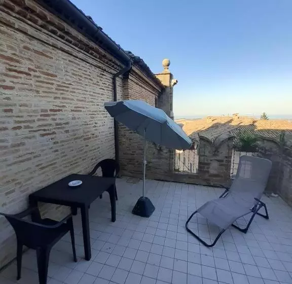 Hotelli Porta Marina