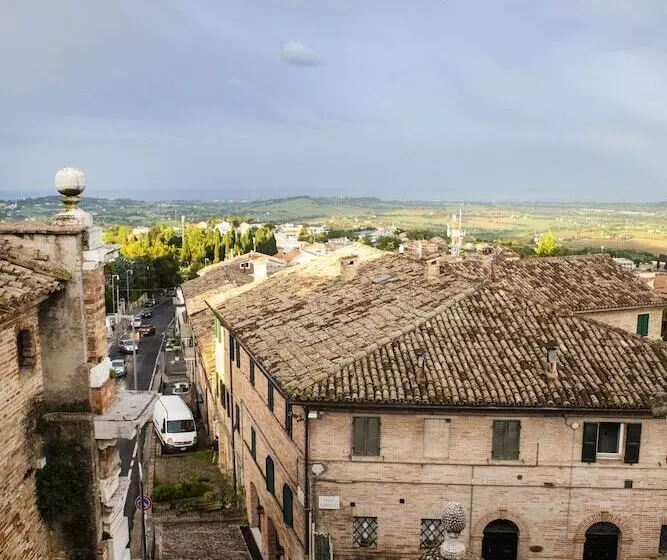 Hotelli Porta Marina