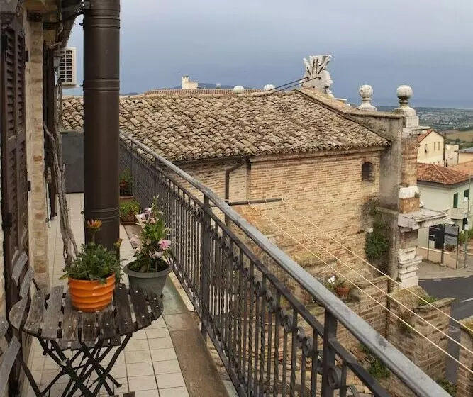 Hotelli Porta Marina