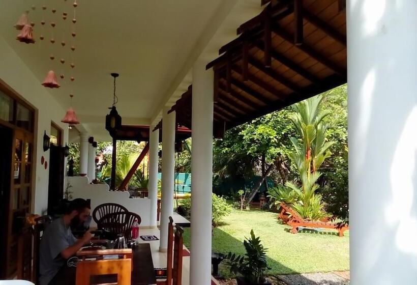 בית מלון כפרי River Shadow Villa