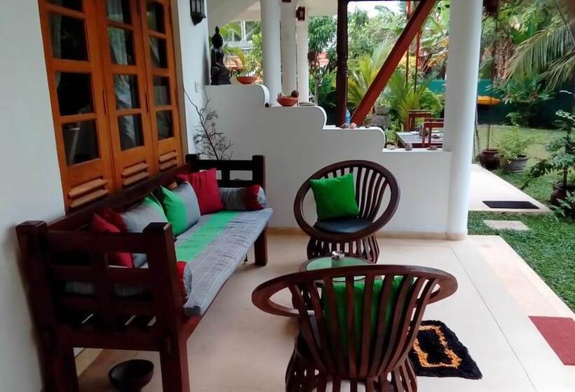 בית מלון כפרי River Shadow Villa