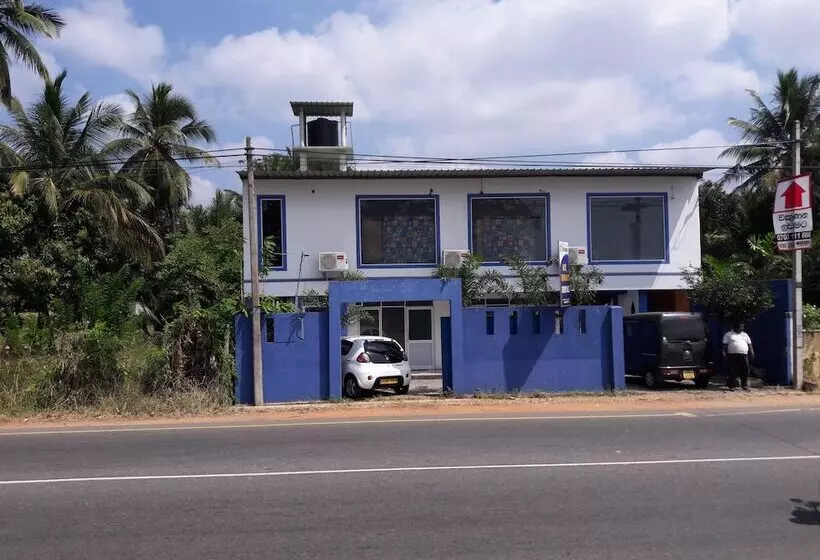 ホテル Saragama Residence