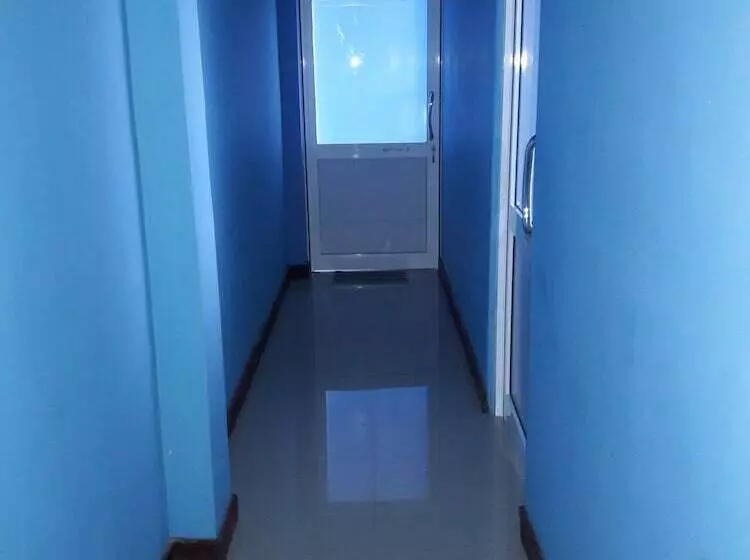 ホテル Saragama Residence
