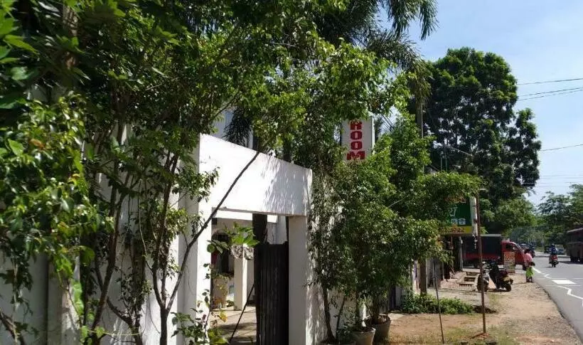 ホテル Saragama Residence