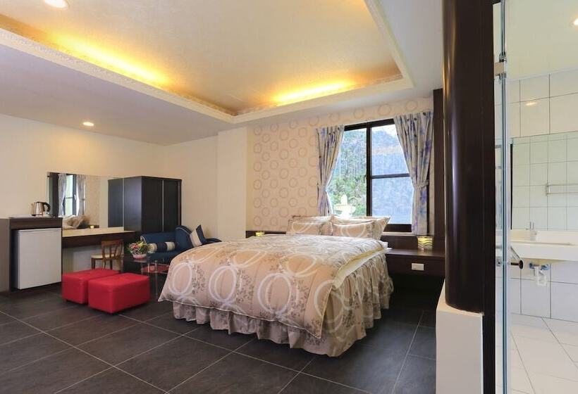 هتل Tai An Cingjing