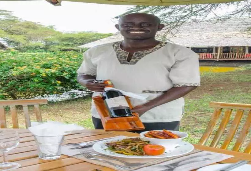 هتل Ziwa Bush Lodge