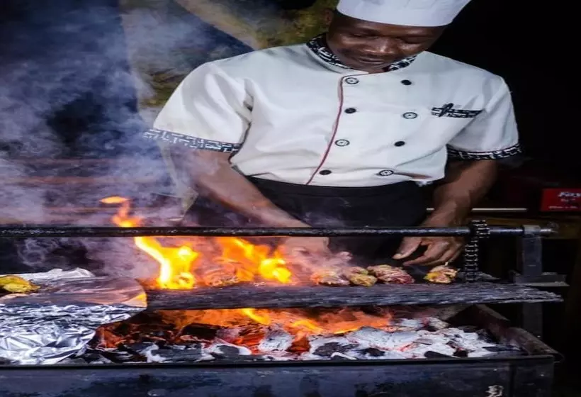 هتل Ziwa Bush Lodge