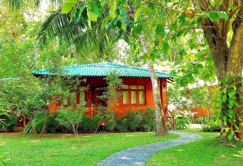 Karunakarala Ayurveda Resort