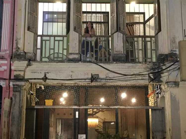 فندق 38pc Boutique