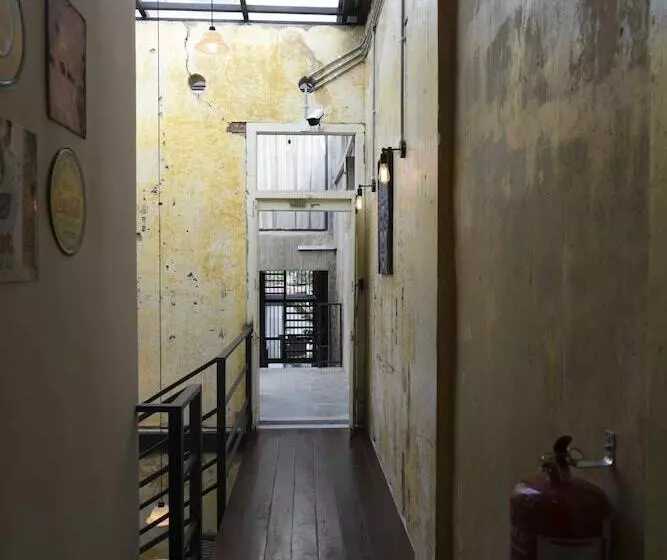 Hotelli 38pc Boutique