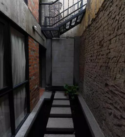 Hotelli 38pc Boutique