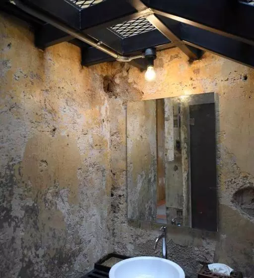 Hotelli 38pc Boutique