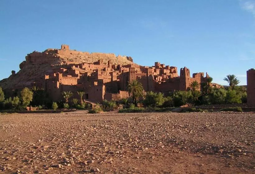 Hotelli Ayouze Auberge