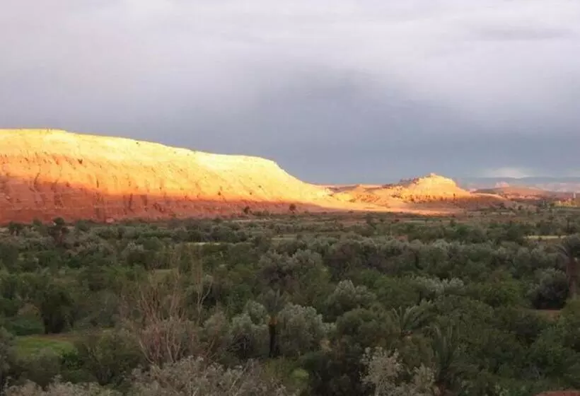 Hotelli Ayouze Auberge