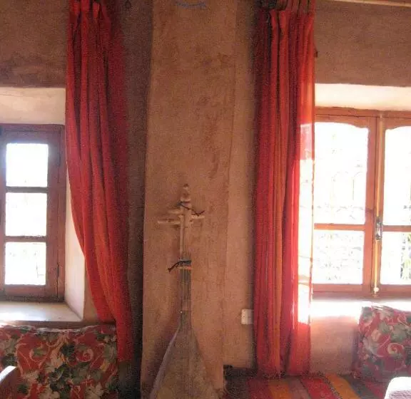 Hotelli Ayouze Auberge