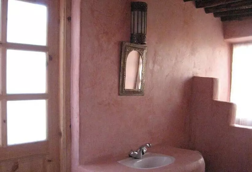 Hotelli Ayouze Auberge