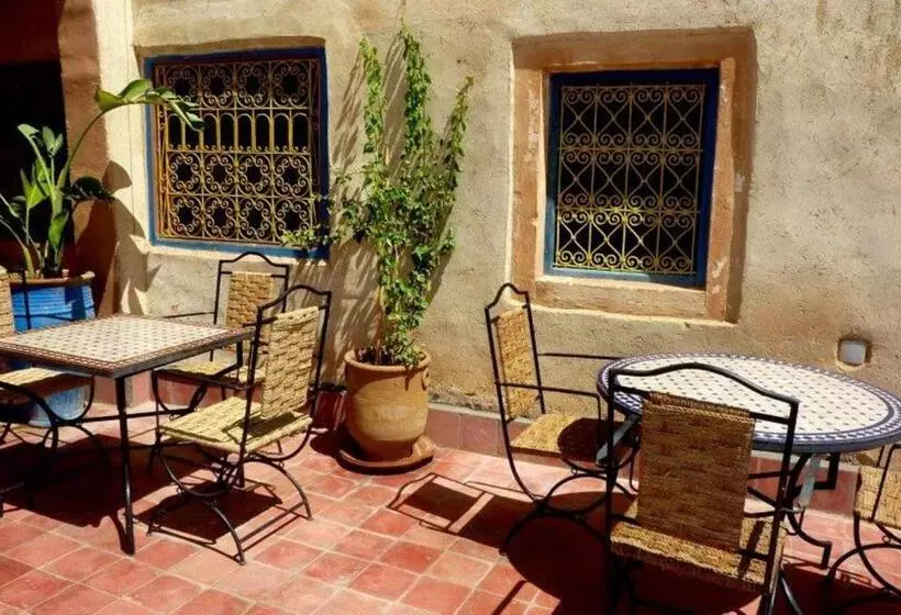 Hotelli Ayouze Auberge