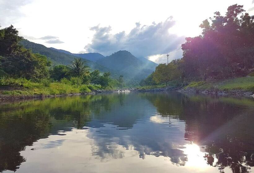 هتل Baan Yaychoey Kiriwong