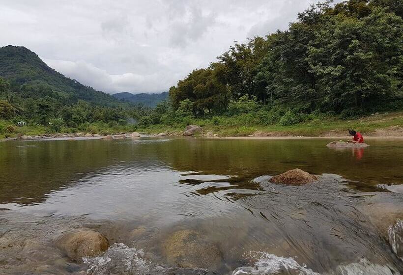 هتل Baan Yaychoey Kiriwong