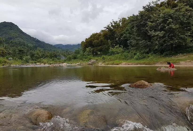 هتل Baan Yaychoey Kiriwong