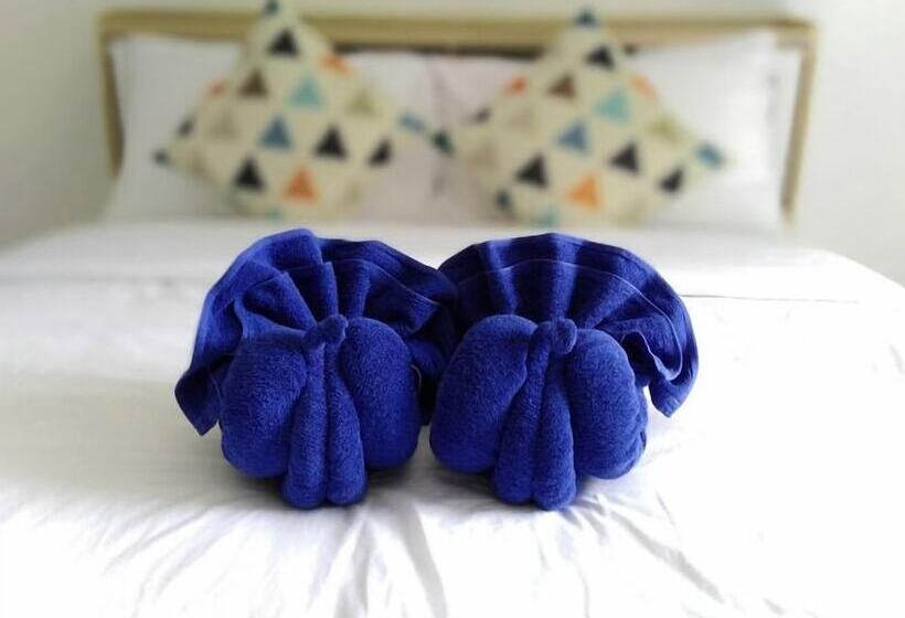 Отель Banchomchan