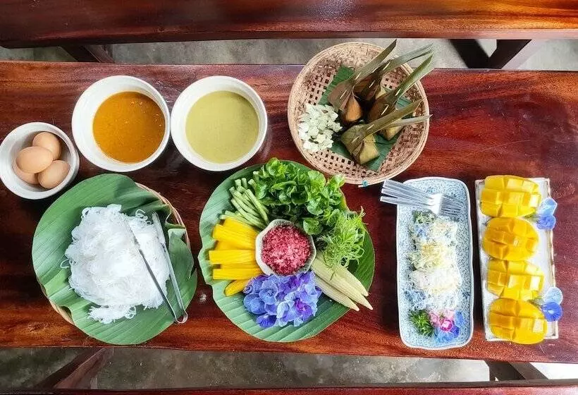 هتل Banchomchan