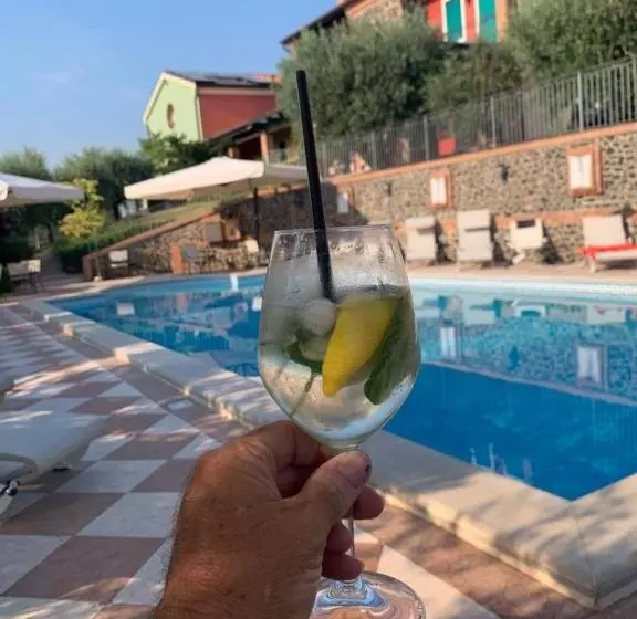 Hotelli Tenuta Fortelongo