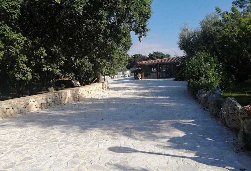 Отель Tenuta Giannini