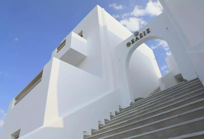 ホテル Theasis Luxury Suites