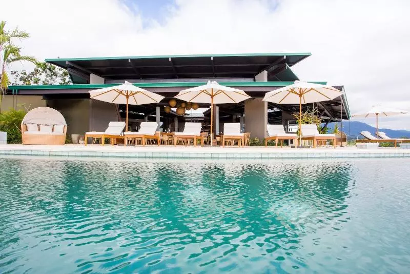 Hotelli Three Sixty   Adults Only