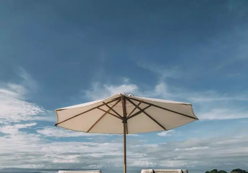 Hotelli Three Sixty   Adults Only