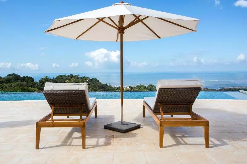 Hotelli Three Sixty   Adults Only