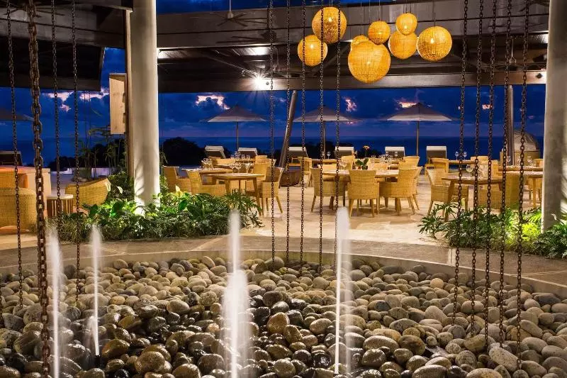 Hotelli Three Sixty   Adults Only