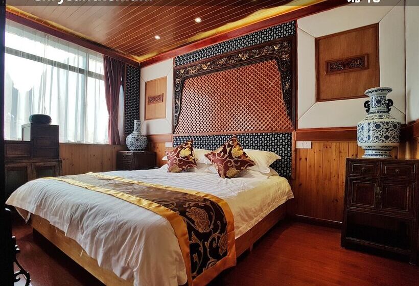 בית מלון כפרי Yangshuo Li River Lodge