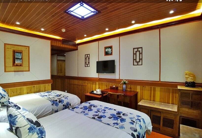 בית מלון כפרי Yangshuo Li River Lodge