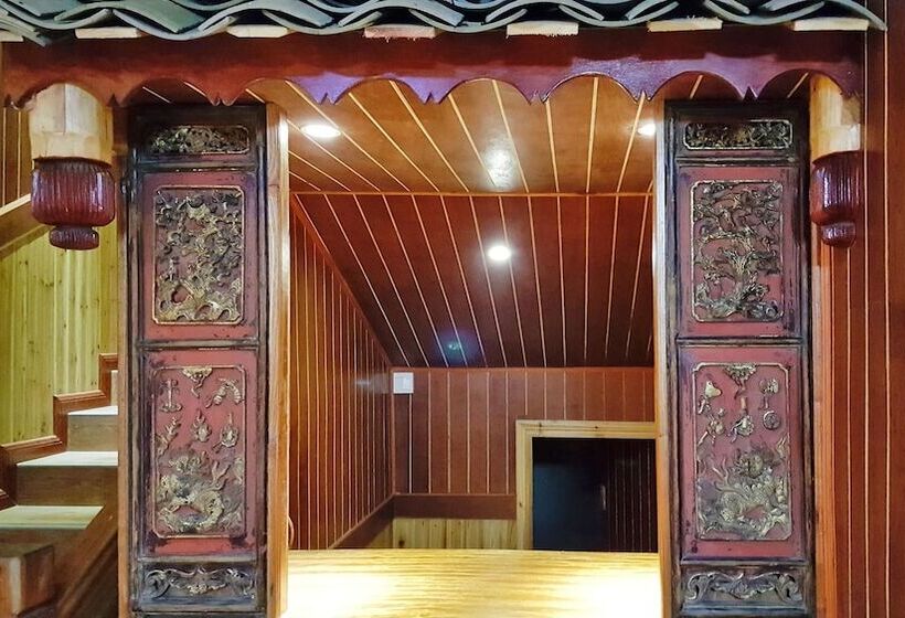 בית מלון כפרי Yangshuo Li River Lodge