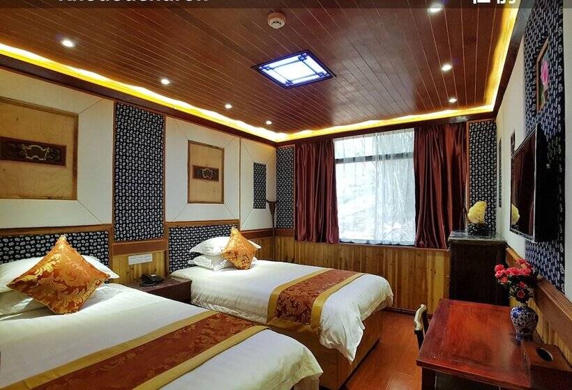 בית מלון כפרי Yangshuo Li River Lodge