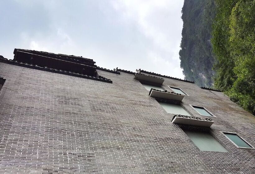 בית מלון כפרי Yangshuo Li River Lodge