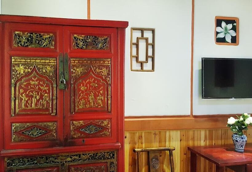 בית מלון כפרי Yangshuo Li River Lodge