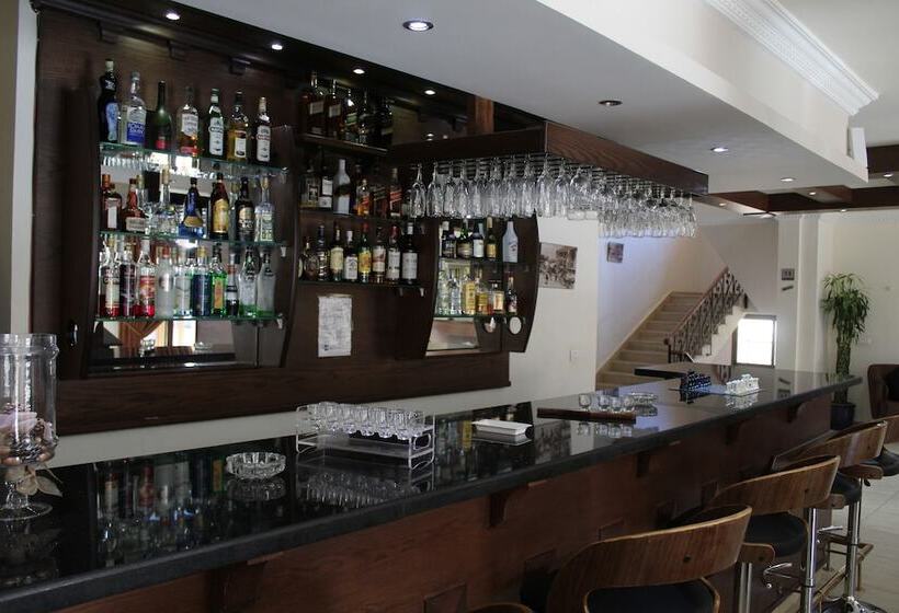 Le Notre Hotel & Ski Resort