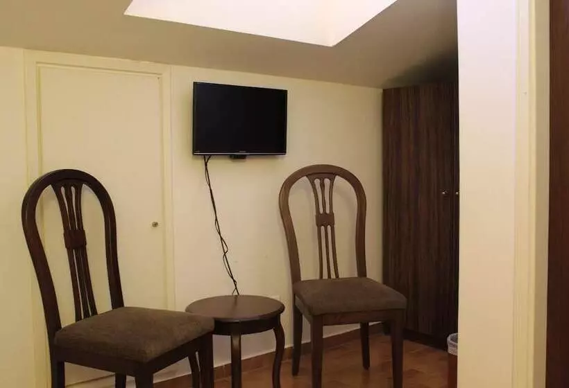 Le Notre Hotel & Ski Resort