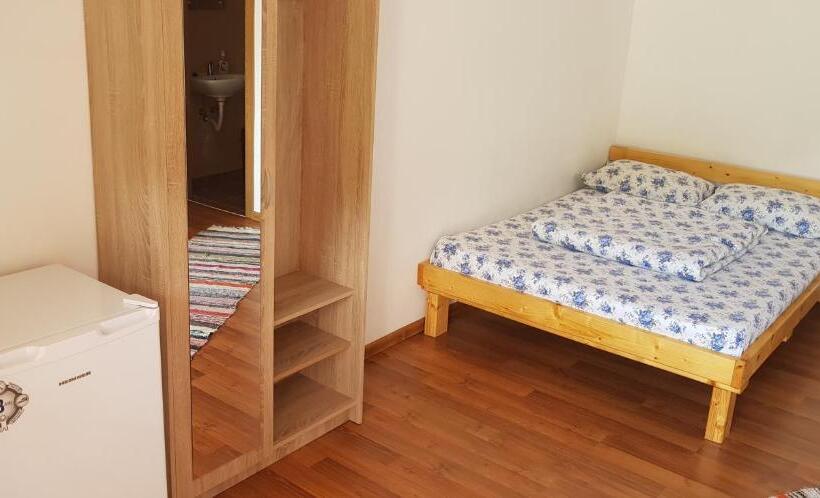 پانسیون Korondi Pisztrangos